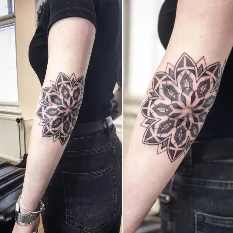 Tetování mandala na loket