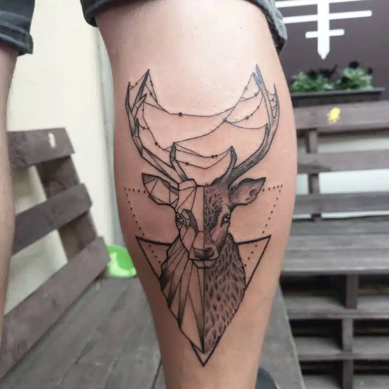 Tetování na nohu, zvíře, jelen