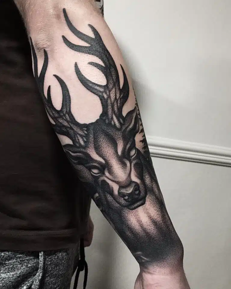 Tetování zvířata, jelen na předloktí