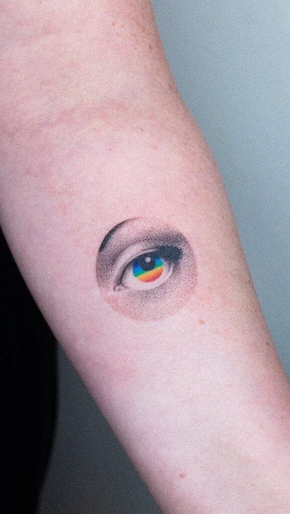 HAndpoked tetování oka.