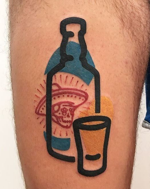 Tetování mexické tequilly s lebkou.