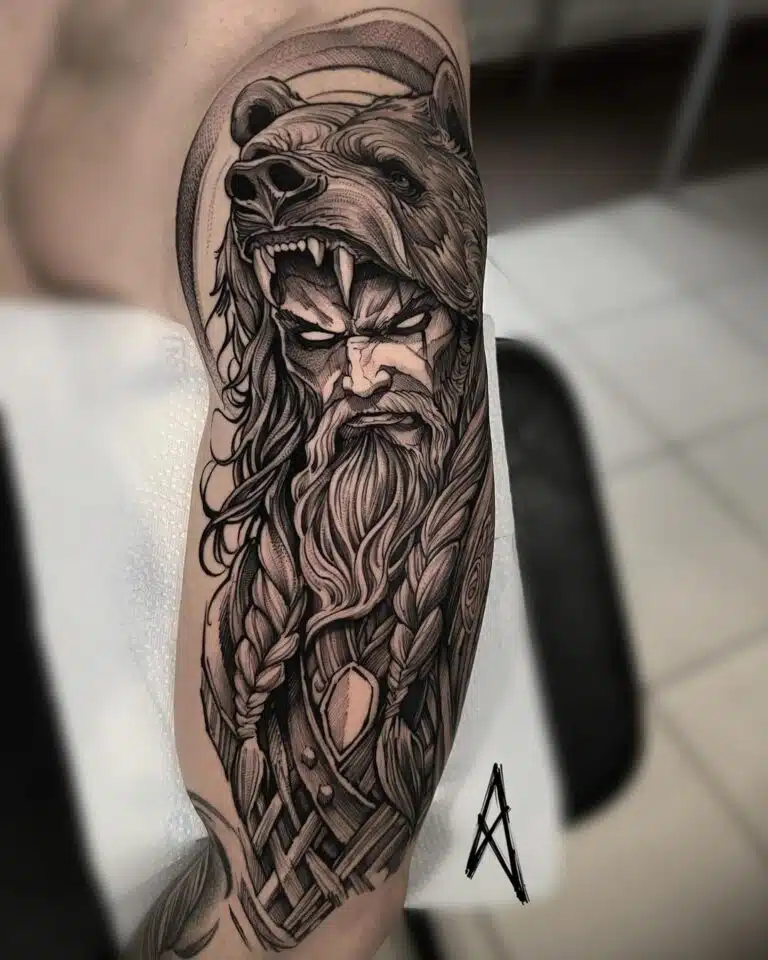 Tetování bojovník na rameni