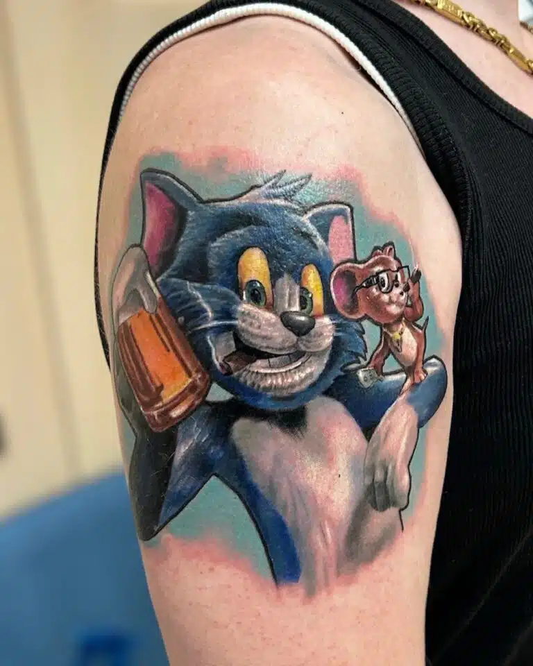 Tetování z filmů a pohádek, Tom a Jerry na rameni