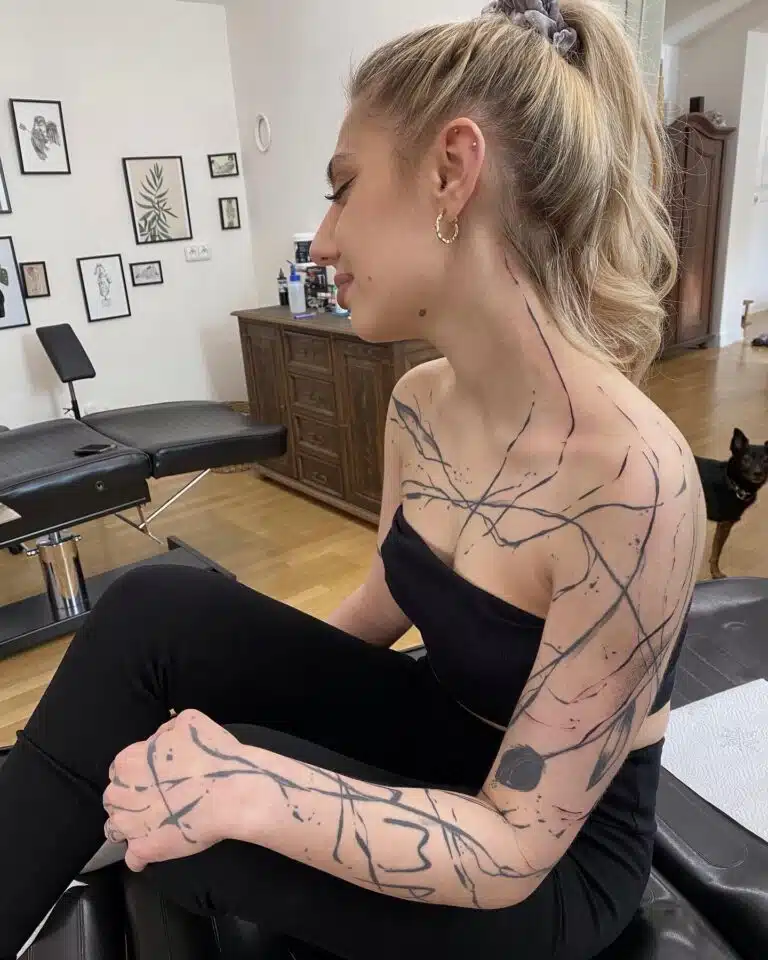 Abstraktní tetování čáry, symbol na hrudník a ruku