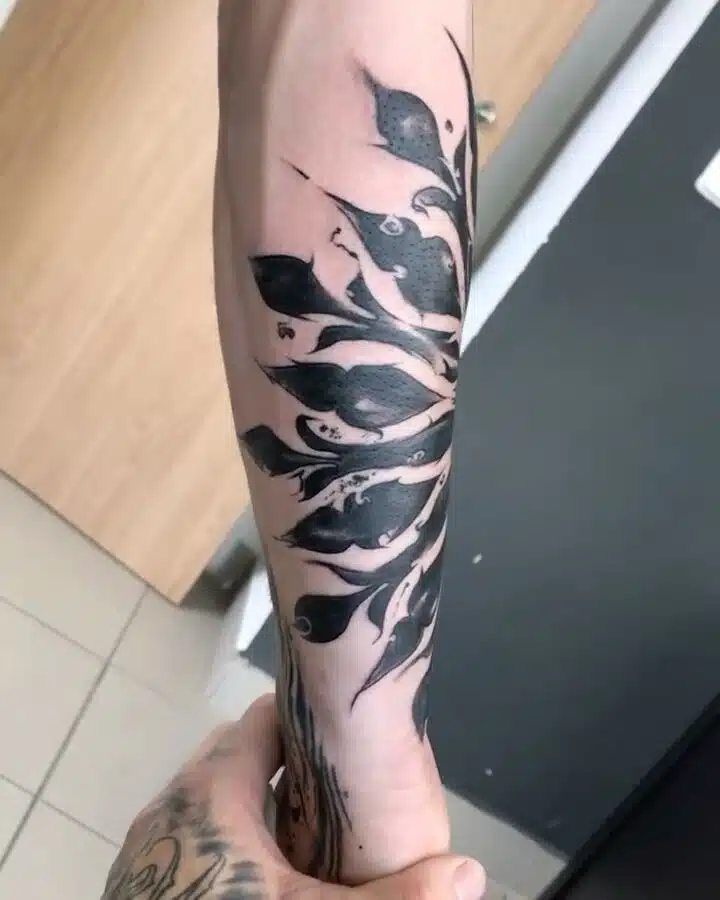 Tetování ornament na předloktí