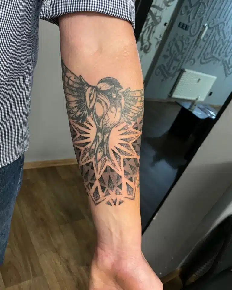 Tetování mandala na předloktí