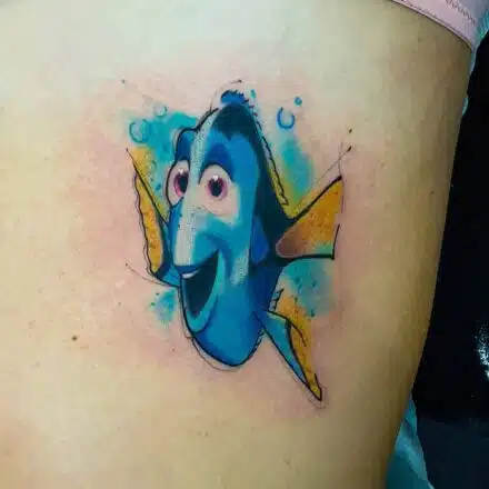 Tetování z filmů a pohádek, Disney, ryba Dory na žebrech