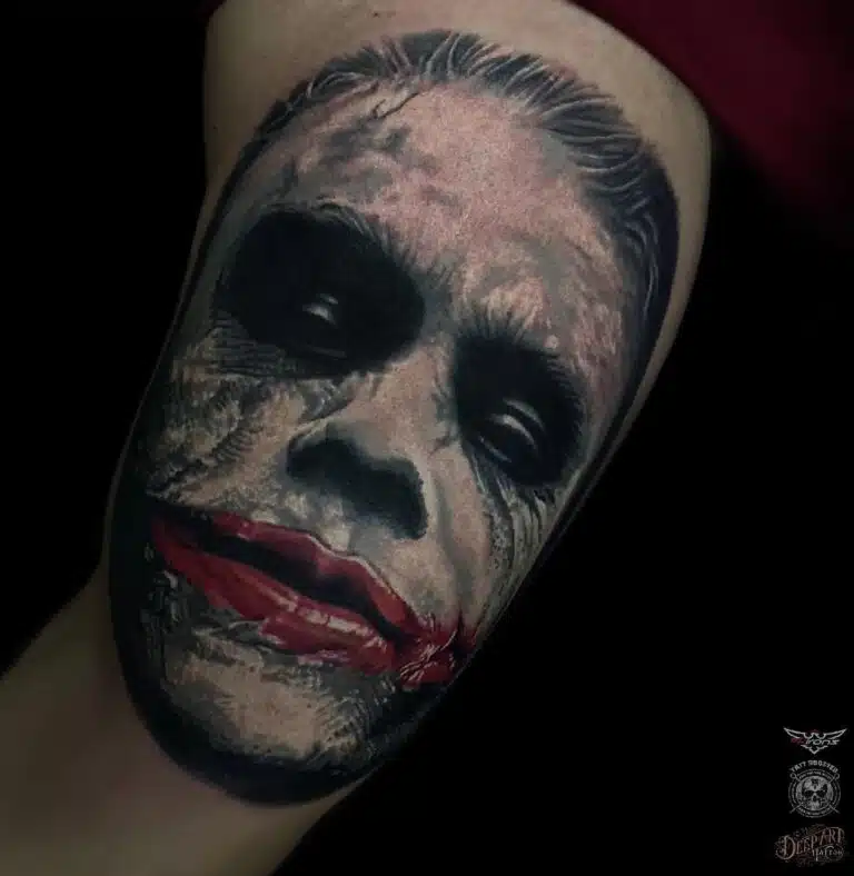 Tetování z filmů a pohádek, Joker na paži