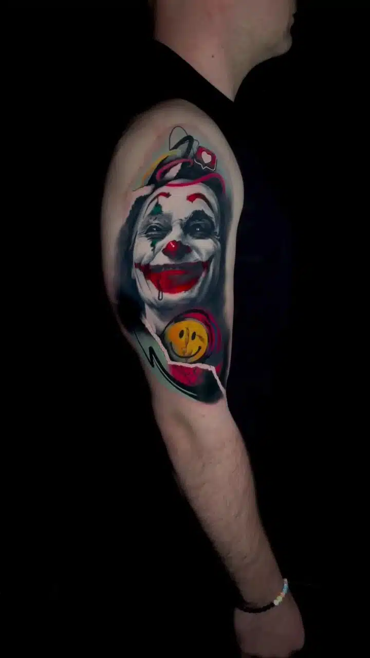 Tetování z filmů a pohádek, Joker na rameni