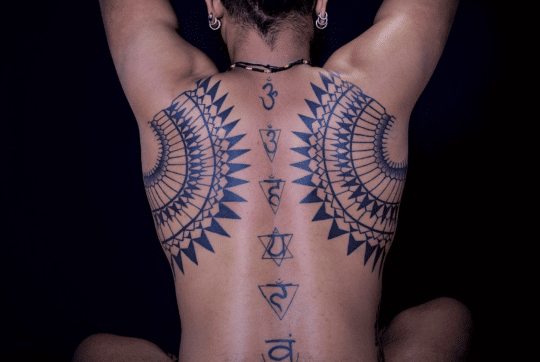 Mandala na zádech.