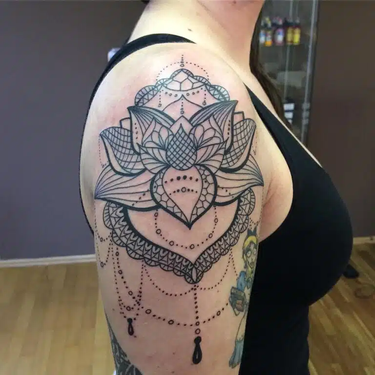 Tetování na rameno, mandala