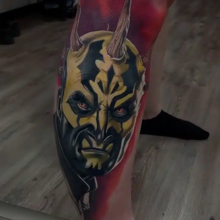 Tetování z filmů a pohádek Star Wars postava Savage Opress na lýtko
