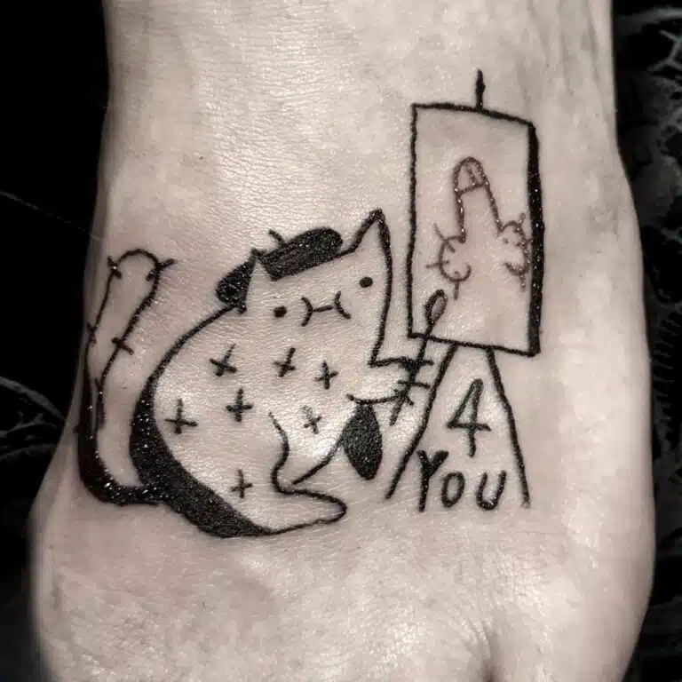 Tetování postavičky, kočka na nártu