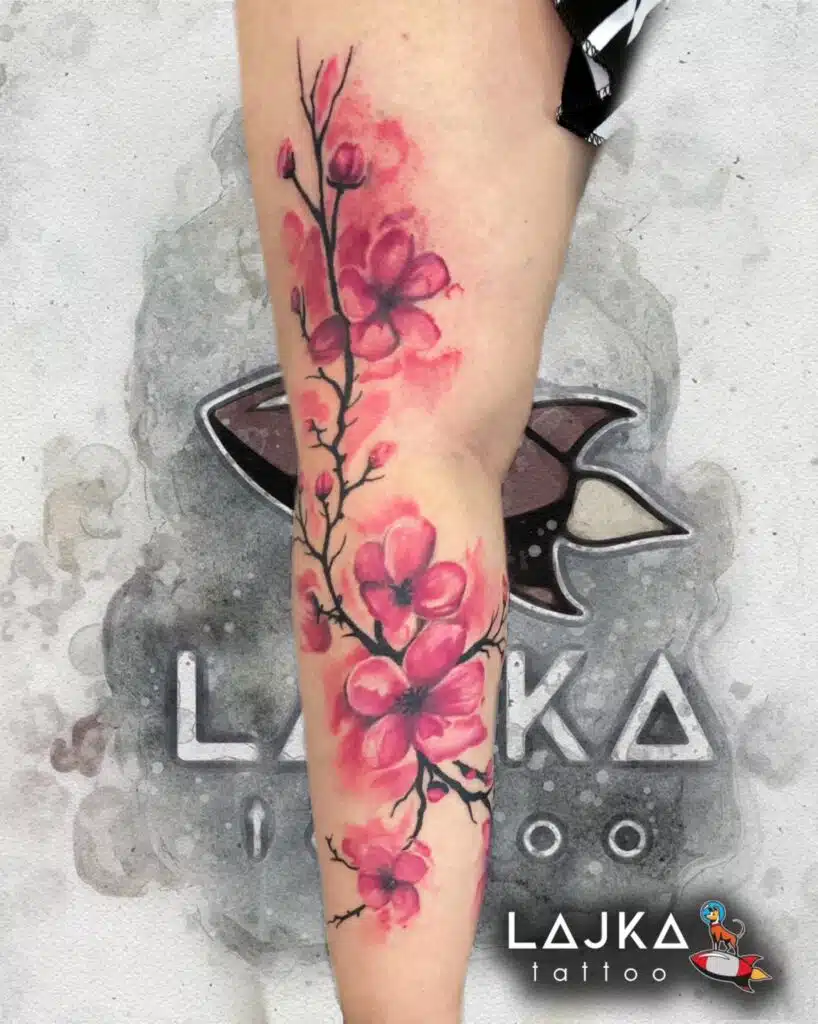 Tetování květiny, sakura na noze