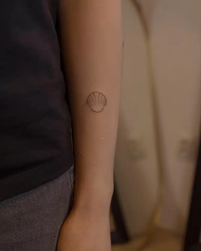 Tetování znaky a symboly, symbol na předloktí