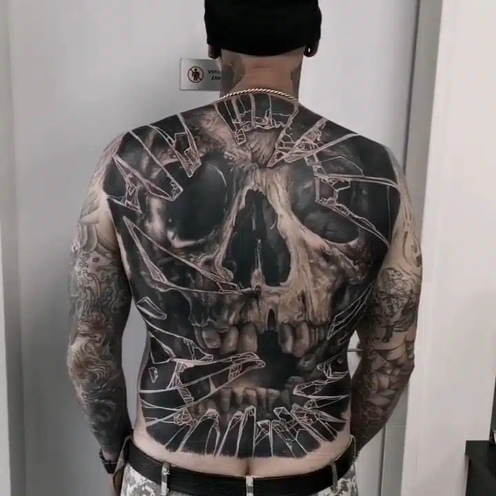 Tetování lebka na záda