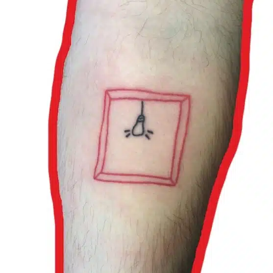 Tetování znaky a symboly, symbol, žárovka na předloktí