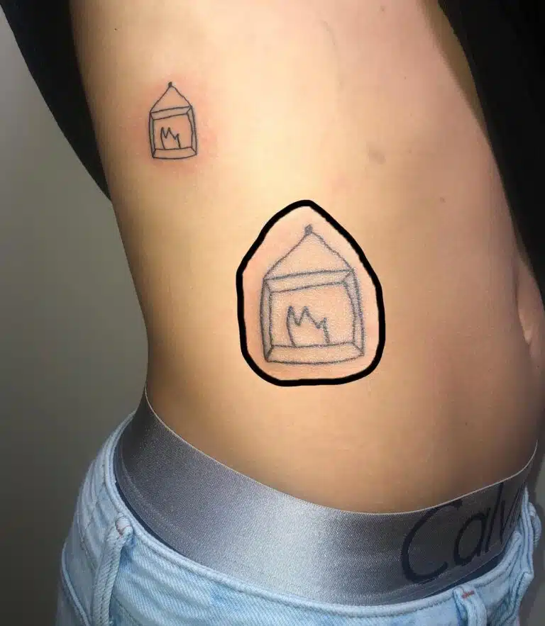 Tetování znaky a symboly, symbol na žebrech
