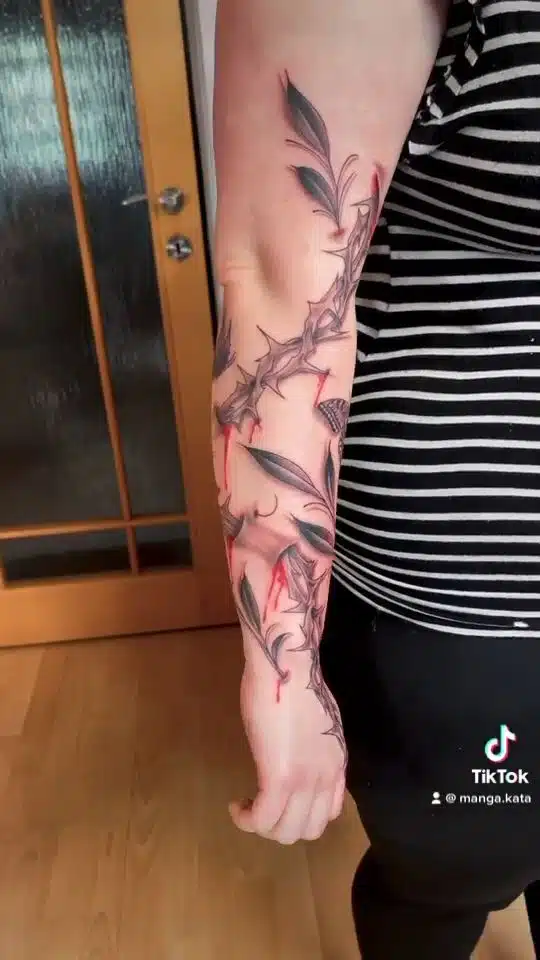 Tetování ostnatý drát na ruce