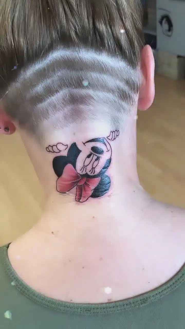 Tetování z filmů a pohádek, Disney postavička, Minnie Mouse na krku