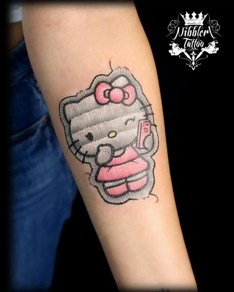 Tetování postavička, Hello Kitty na předloktí