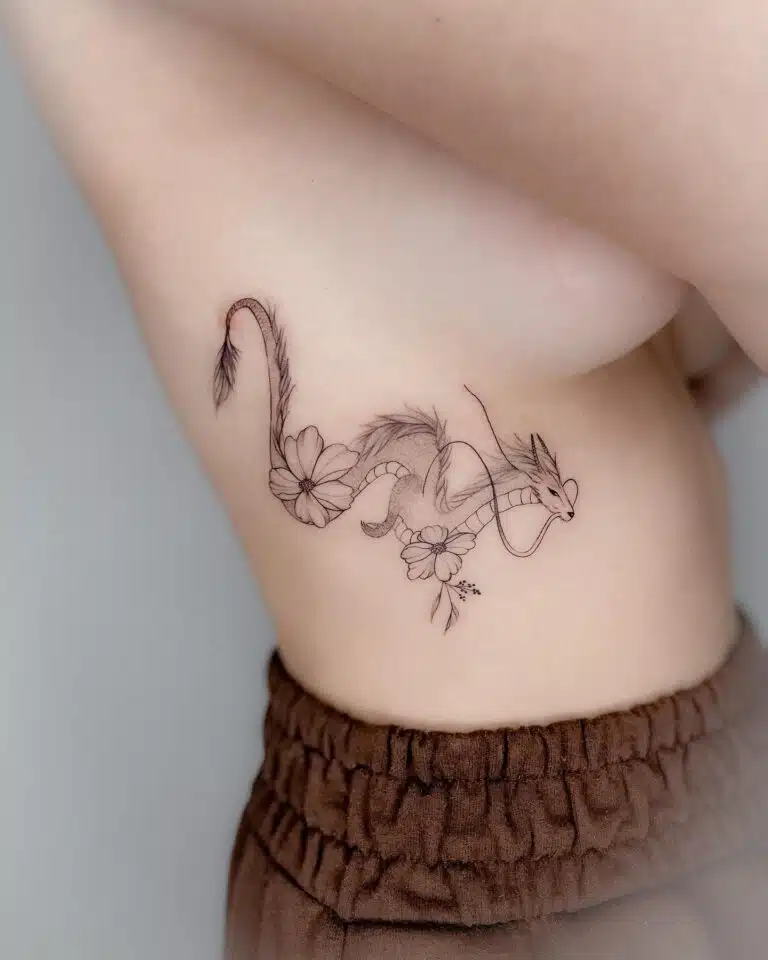 Tetování mýtická bytost drak na žebra