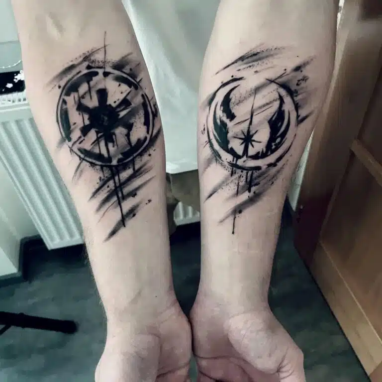 Tetování znaky a symboly na předloktí