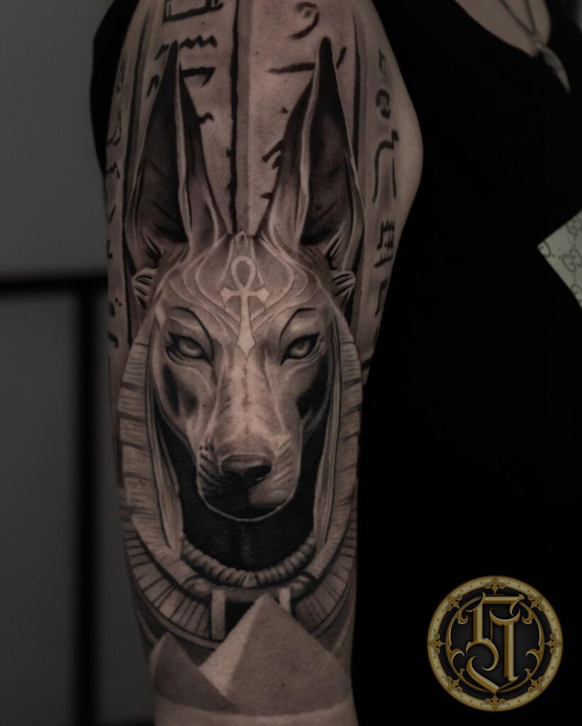 Tetování egyptská mytologie, Anubis na paži