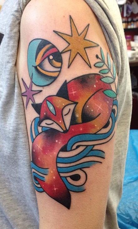 Geometrická liška jako tetování.