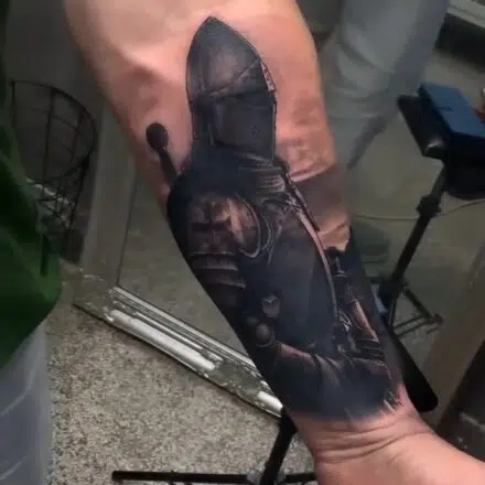 Tetování rytíř na předloktí