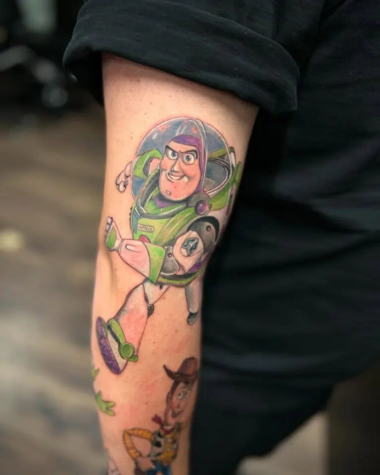 Tetování z filmů a pohádek Toy Story, postavička na ruce