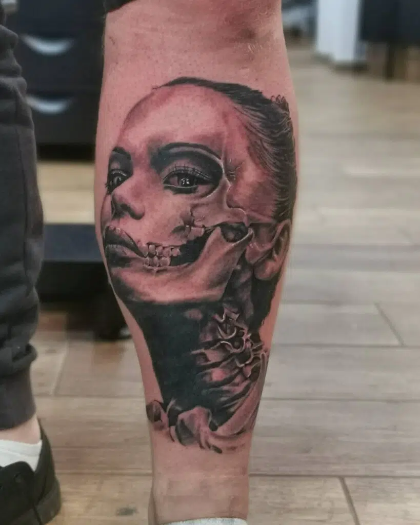 Tetování žena Muerte na lýtko