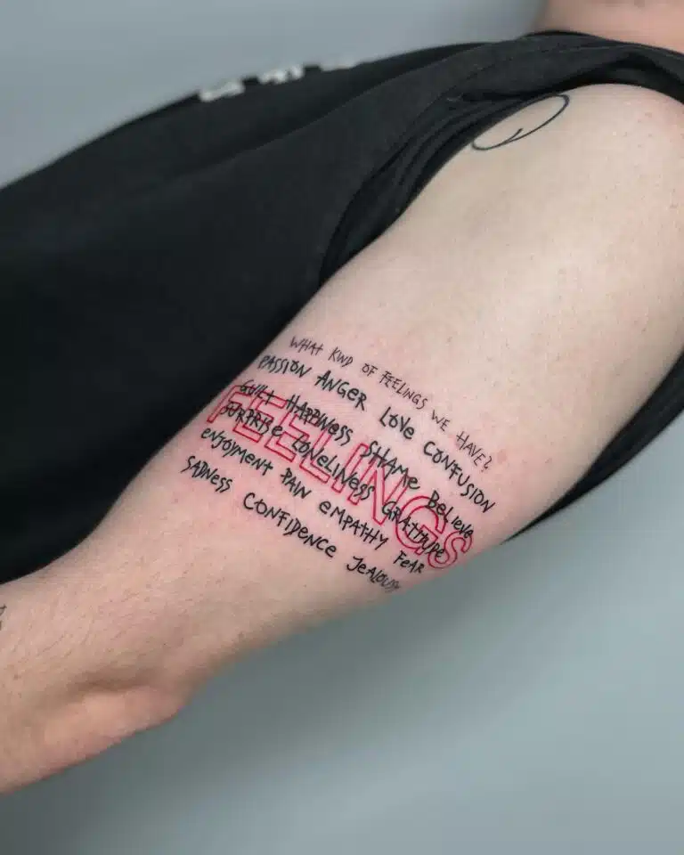 Tetování nápis, citát na rameno