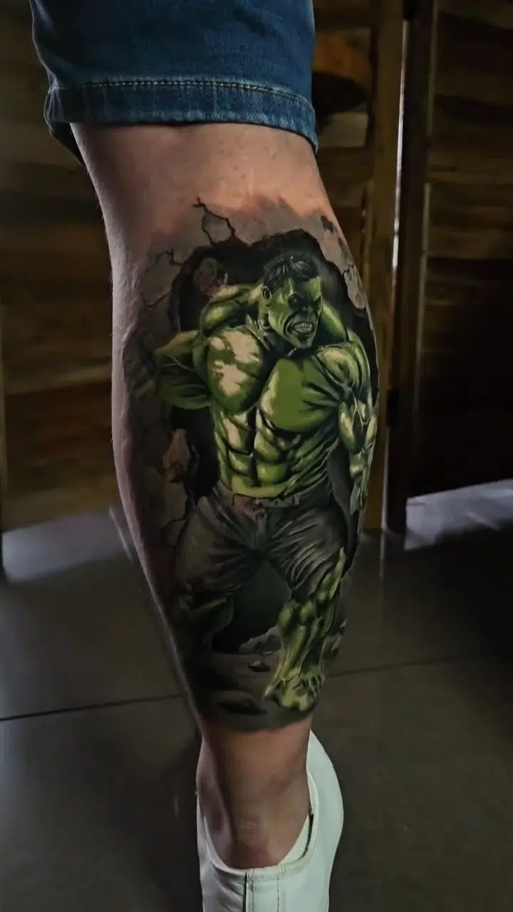 Tetování z filmů a pohádek, Hulk na lýtku