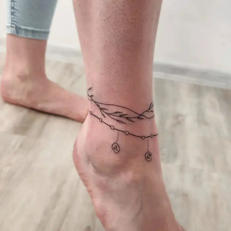 Tetování náramek na kotník