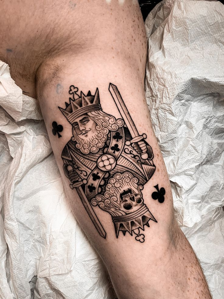 Tetování křížového krále.