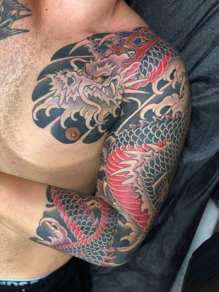 Japonské tetování s drakem.