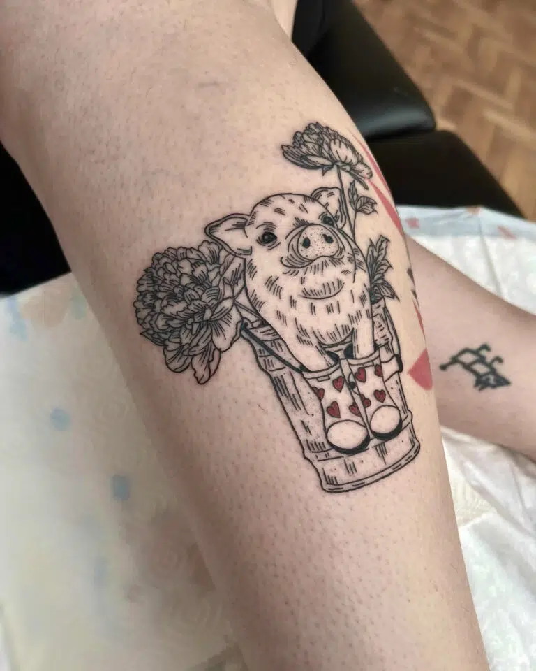Tetování zvíře, prase na lýtku