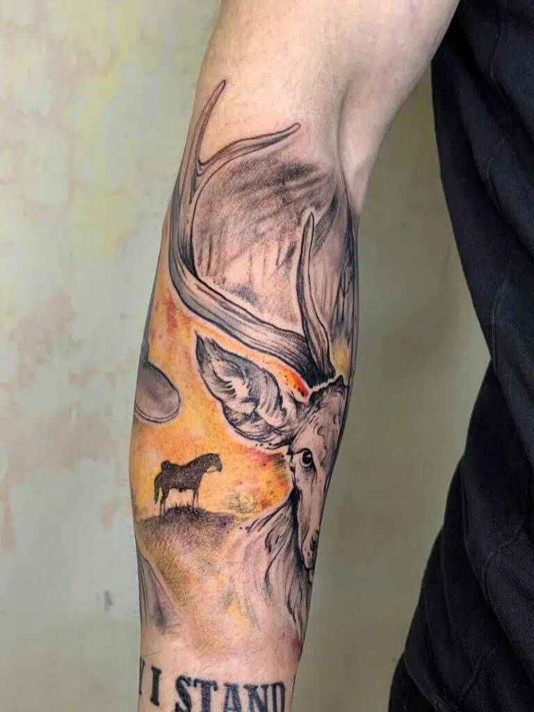 Tetování zvíře, jelen na předloktí