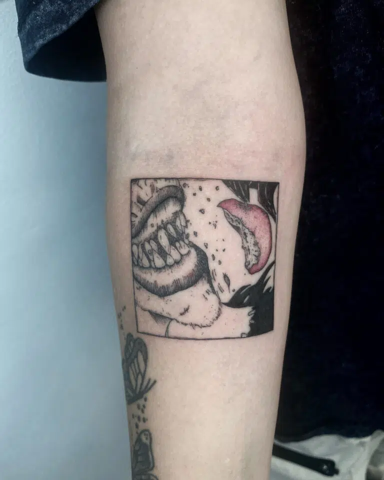 Tetování symbol na předloktí