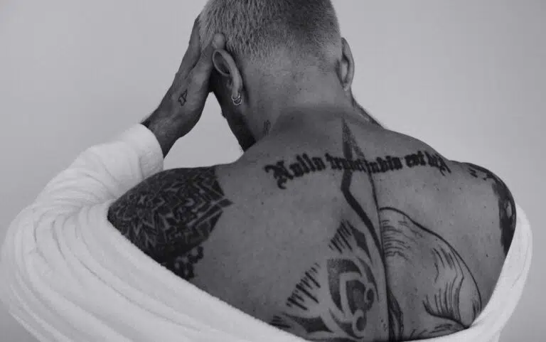 Branding tetování: Vypalování do kůže jako forma skarifikace
