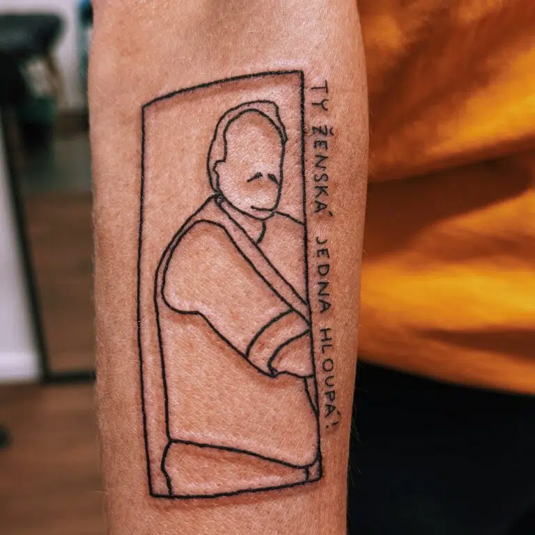 Tetování nápisy na předloktí