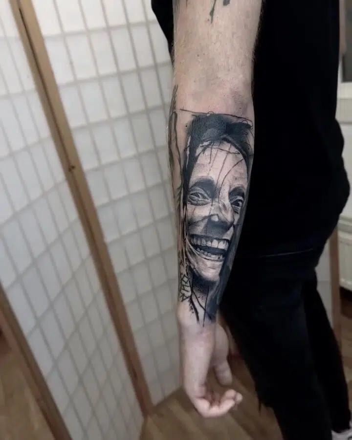 Tetování portrét na předloktí