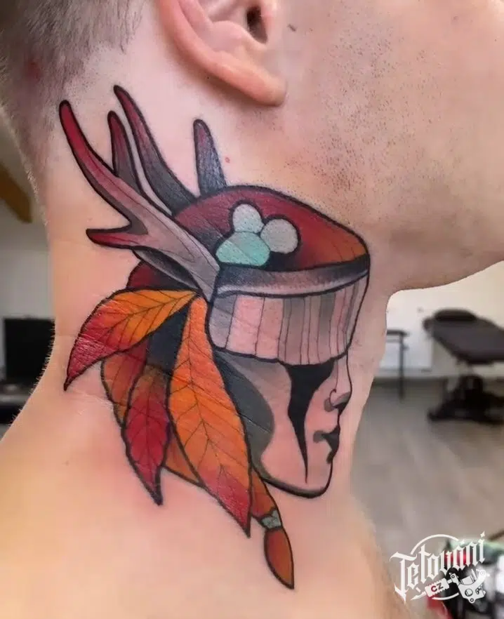 Tetování indiánka na krk