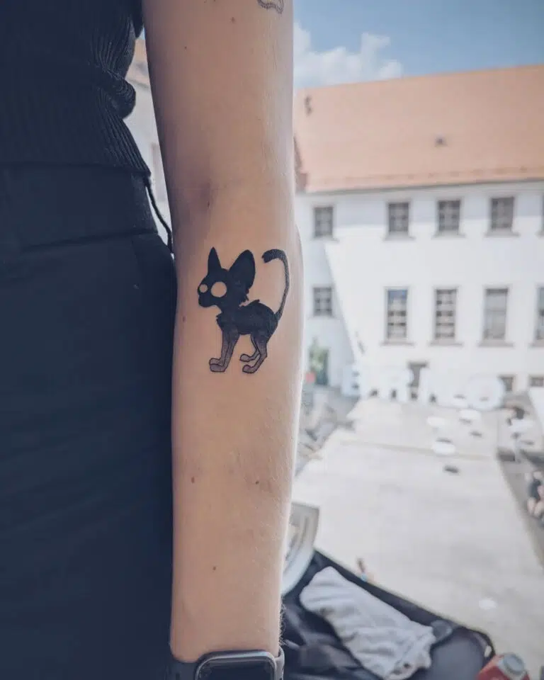 Tetování zvíře kočka na předloktí