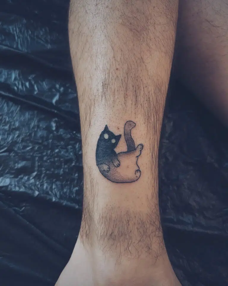 Tetování zvíře kočka na lýtko