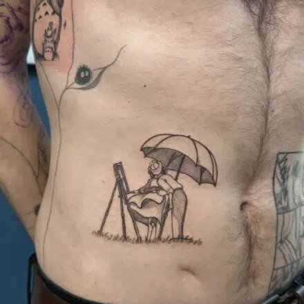 Tetování postavička na břicho