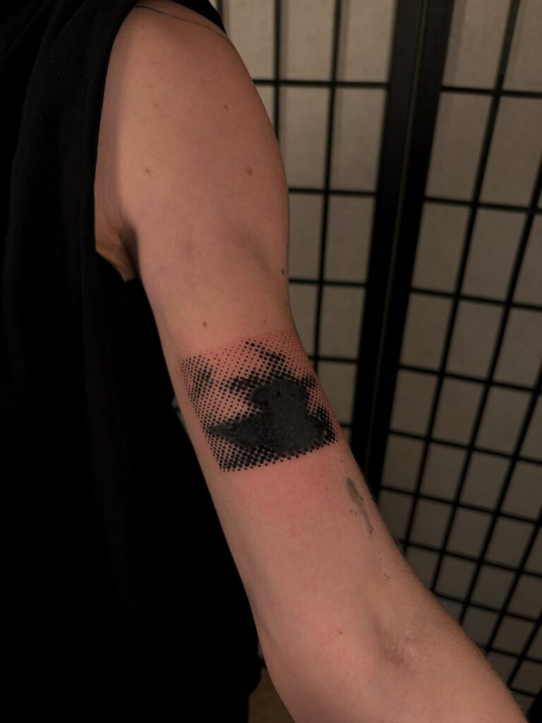Tetování symbol, tvar na rameno