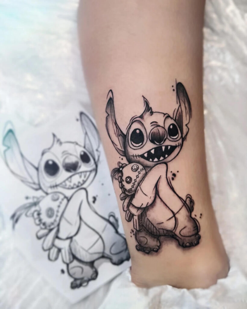 Tetování z filmů a pohádek na lýtku - Stitch